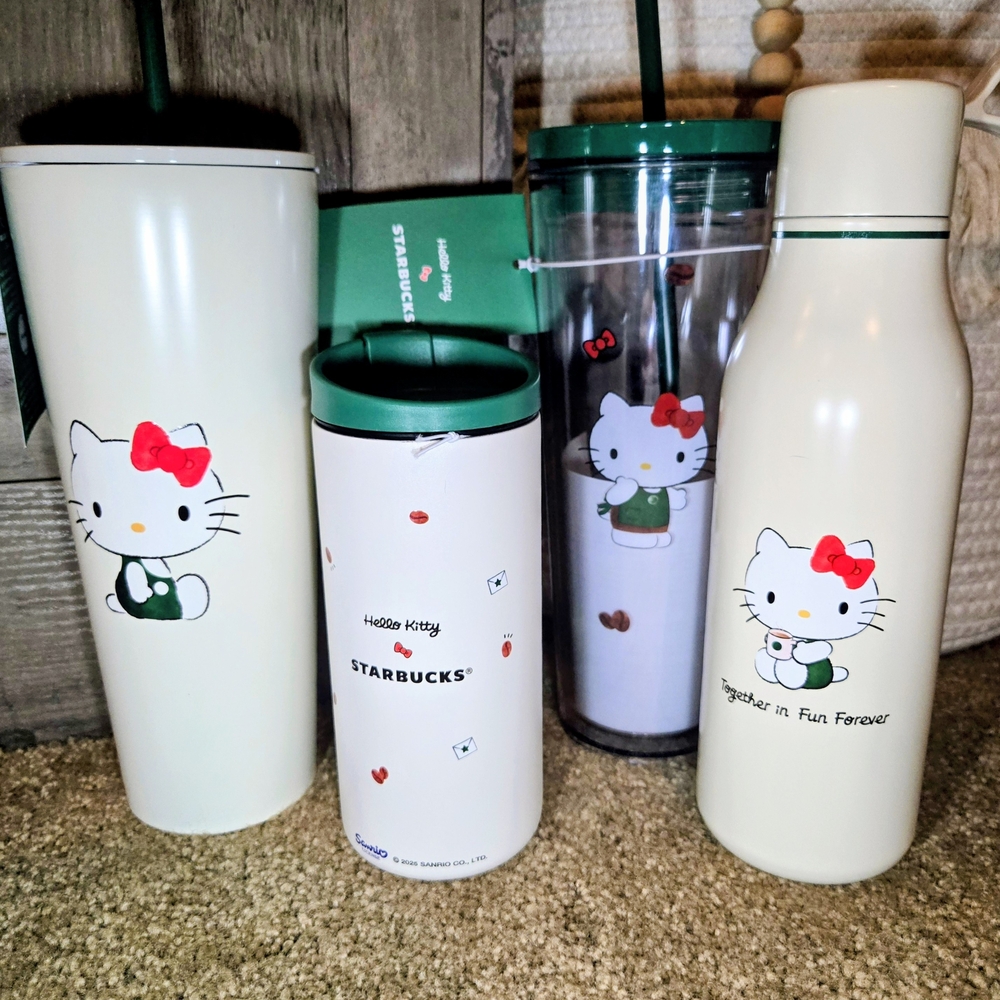 Hello Kitty Starbucks Tumbler Set